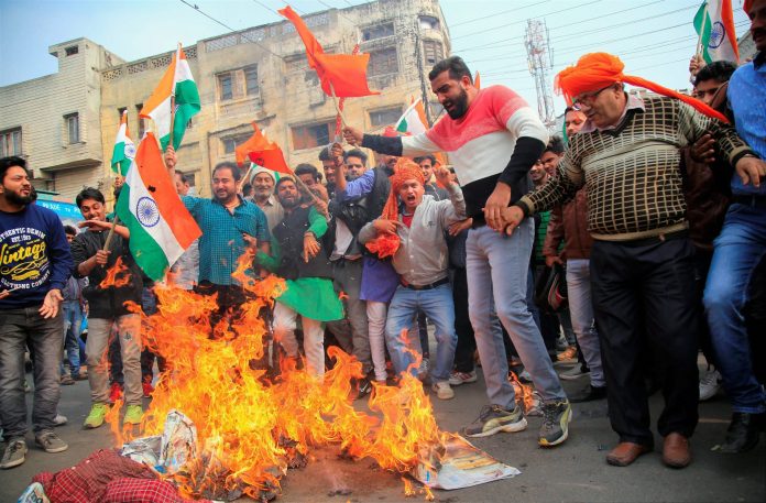 Latest news on Padmavati | theprint.in Rajput community members burn the effigy oif Padmavati's film director