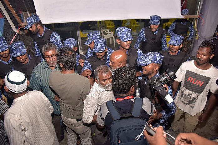 Latest news on Maldives emergency | Opinion | theprint.in Maldives police forcibly enter the main opposition Maldivian Democratic Party (MDP) camp to break up celebrations of opposition supporters