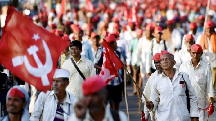 Latest news on All Indian Kisan Sabha | Maharashtra govt committee to meet protesting farmers with promise of ‘time-bound’ grievance resolution | theprint.in Farmers of All Indian Kisan Sabha (AIKS)