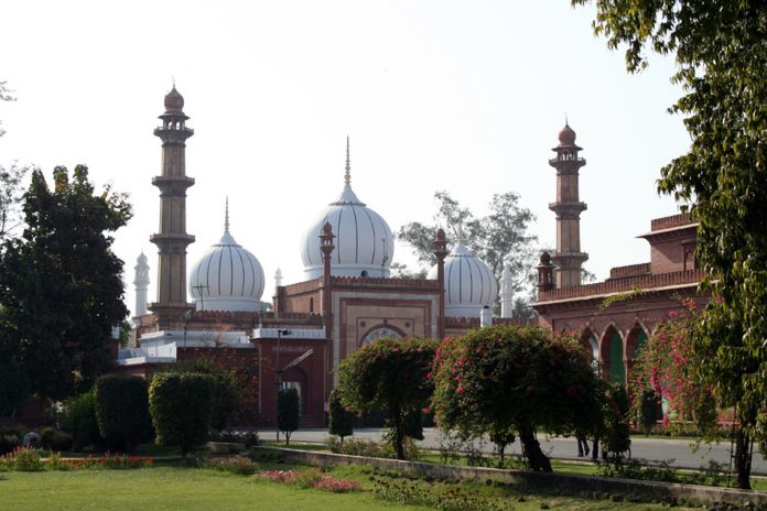 Latest news on Aligarh Muslim University Aligarh Muslim university masjid
