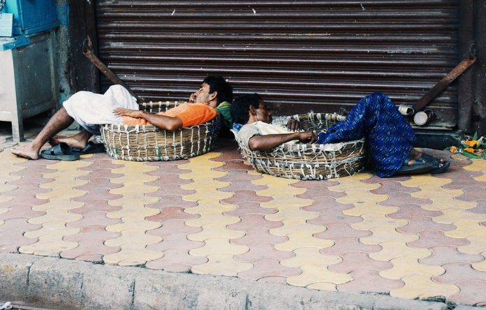 Latest news on sleep patterns Men taking a day time nap | Commons