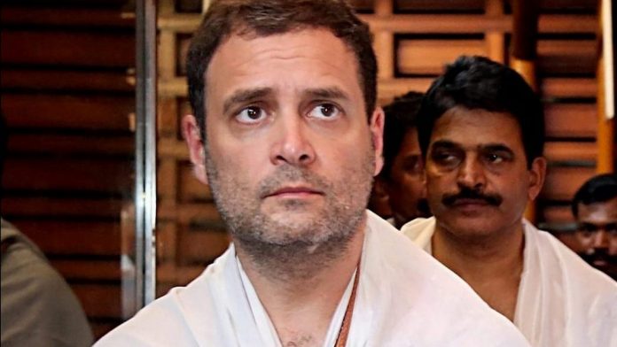 2018_4img27_Apr_2018_PTI4_27_2018_000133B-e1525411621911 Rahul Gandhi at Manjunatheshwara Temple ahead of Karnataka Assembly elections| PTI Photo