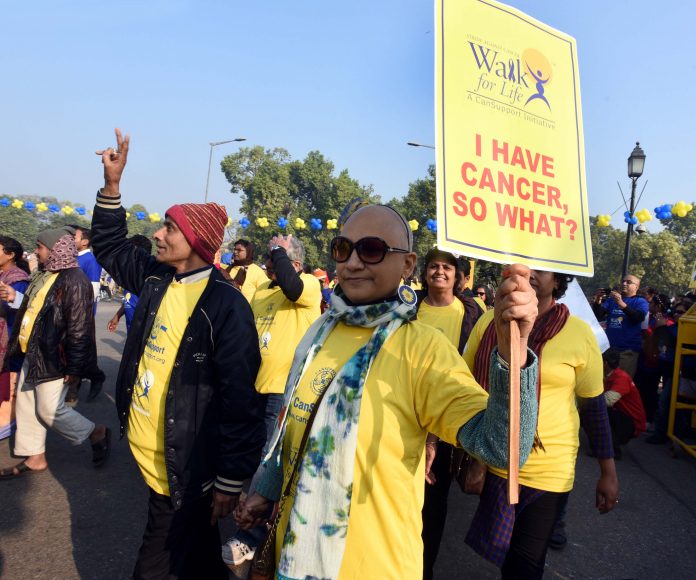 کینسر پر تازہ خبریں | ThePrint.in People participate in the annual walk called Walk For Life in New Delhi | Sonu Mehta/Hindustan Times via Getty Images