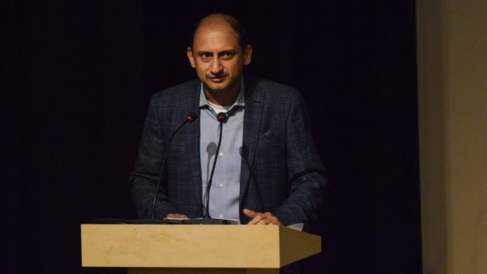 RBI Deputy Governor Viral Acharya quits citing 'unavoidable personal reasons'