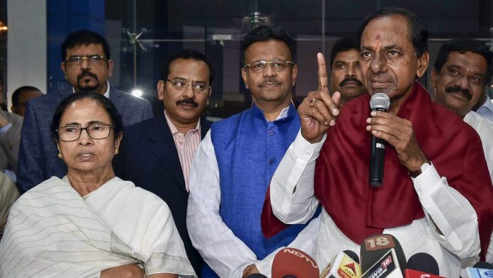 KCR meets Mamata Banerjee
