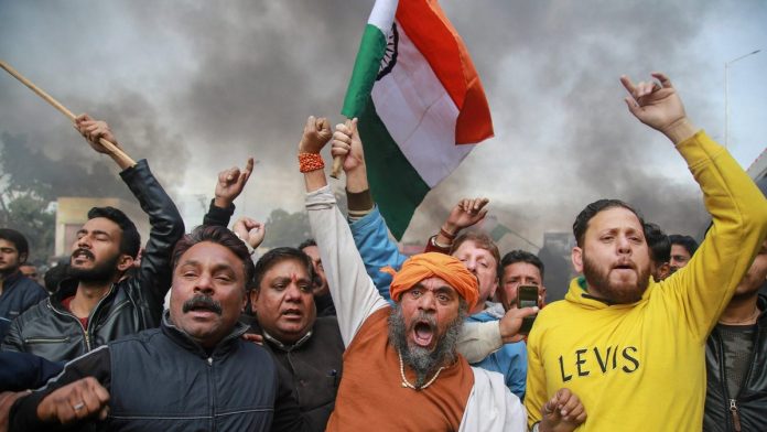 Latest news on protest in Jammu| ThePrint Protesters raise slogans during a demonstration against the Pulwama terror attack, in Jammu
