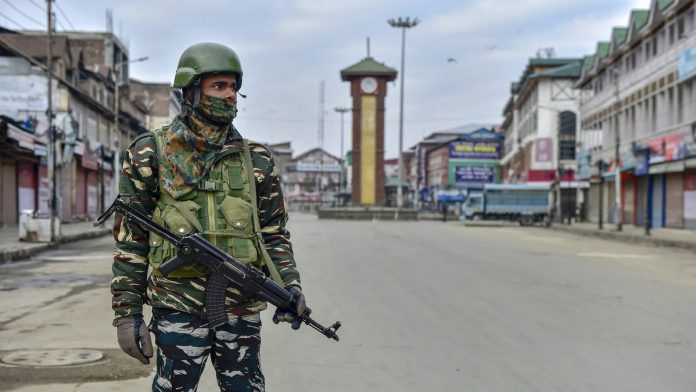 PM on one day visit to Jammu and Kashmir A security personnel stand guard near Lal Chowk in Srinagar (representational image) | S Irfan/PTI