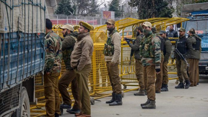 Latest news on Pulwama attack | ThePrint Police personnel stand guard in Srinagar following the Pulwama attack