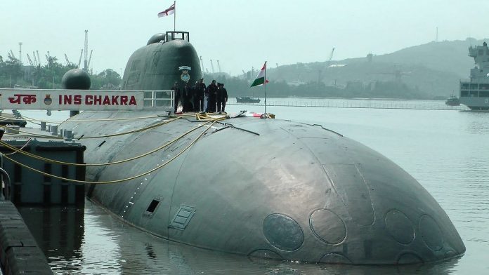 Indija za 3 milijarde dolara kupila Rusku podmornicu 1280px-INS_Chakra_SSN_attribute_Ajai_Shukla-696x392