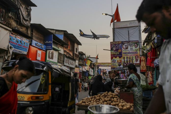 Latest news on Jet Airways | theprint.in A Jet Airways plane prepares to land at Chhatrapati Shivaji International Airport in Mumbai