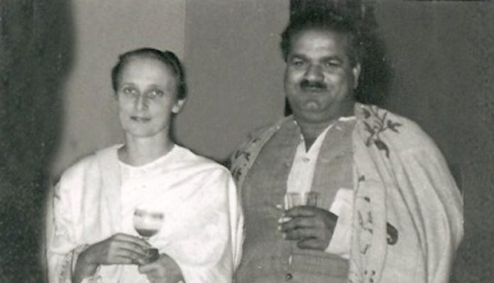 Freda_Bedi_and_Baba_Pyare_Lal_Bedi,_at_Nishat_Bagh,_Srinagar,_1948 Freda Bedi, with her husband B.P.L. Bedi at Srinagar, 1948 | Commons