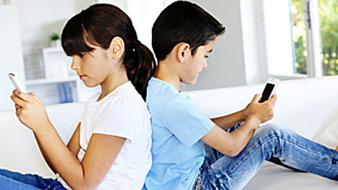 kids-smartphones Representational image | Photo: allaboutvision.com