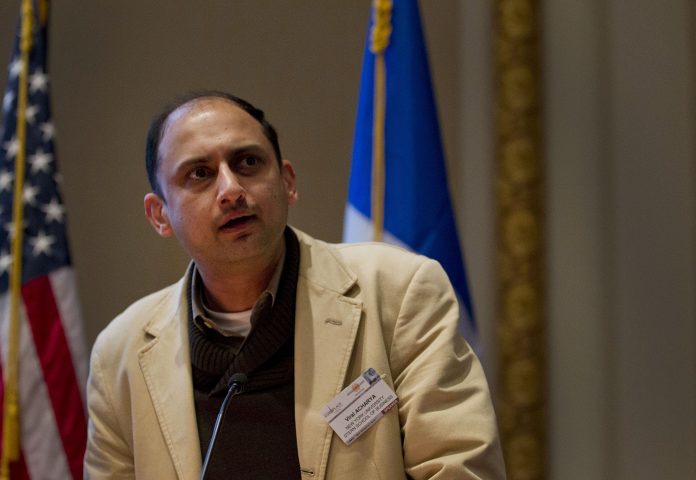 Viral Acharya (file photo) | Photographer: Jin Lee | Bloomberg