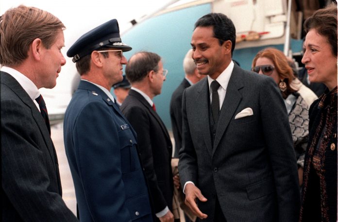 DF-SC-84-10019 File photo of former Hussain Mohammad Ershad of Bangladesh. | Commons