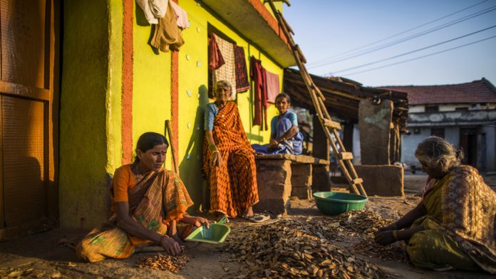Daily Life as India's Rural Economy Shows Signs of Recovery Daily life in India's villages | Photo: Prashanth Vishwanathan/Bloomberg