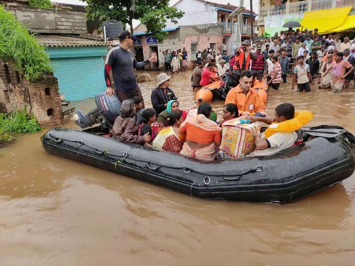 Flood-hit areas of Sangli and Kolhapur Indian Navy personnel rescue residents from flood-hit area, in Sangli and Kolhapur districts of Maharashtra