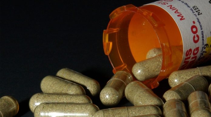 medicine_medical_health_drugs_medication_healthcare_pills_pharmaceutical-1098087.jpg!d Representational image | Pxhere