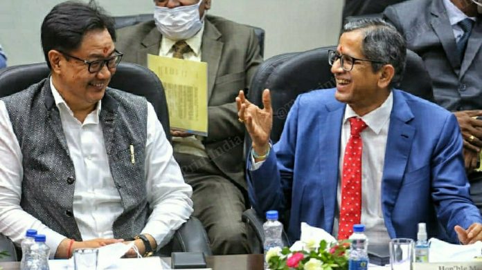 Minister of Law and Justice kiren rijiju with Chief justice of India N. V. Ramana during an event organised by the Bar Council of India | Photo: Praveen Jain | ThePrint Law Minister Kiren rijiju with Chief justice of India N. V. Ramana during an event organised by the Bar Council of India | Praveen Jain | ThePrint
