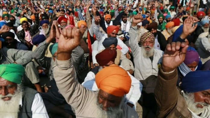 Singhu Farmers protest at the Haryana-Delhi border at Singhu | Photo: Manisha Mondal | ThePrint